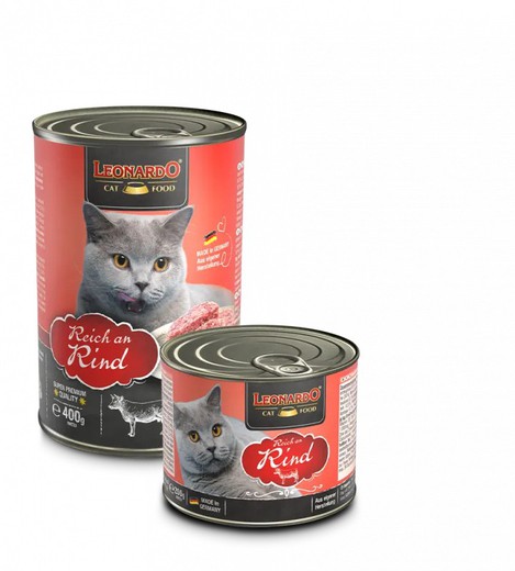 Leonardo rico en ternera comida húmeda para gatos